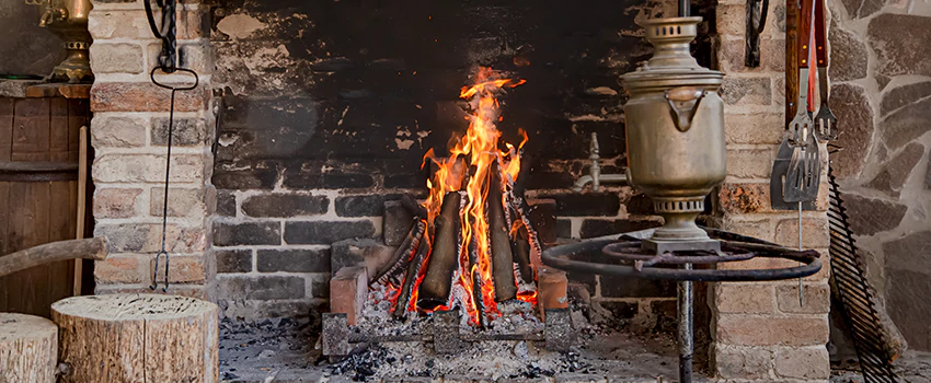 Traditional Fireplace Design Refurbishment Costs in Quebec City, Quebec